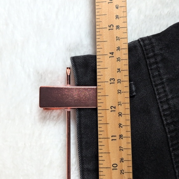 126-Black Distressed Jean‎ Shorts - Picture 4 of 5